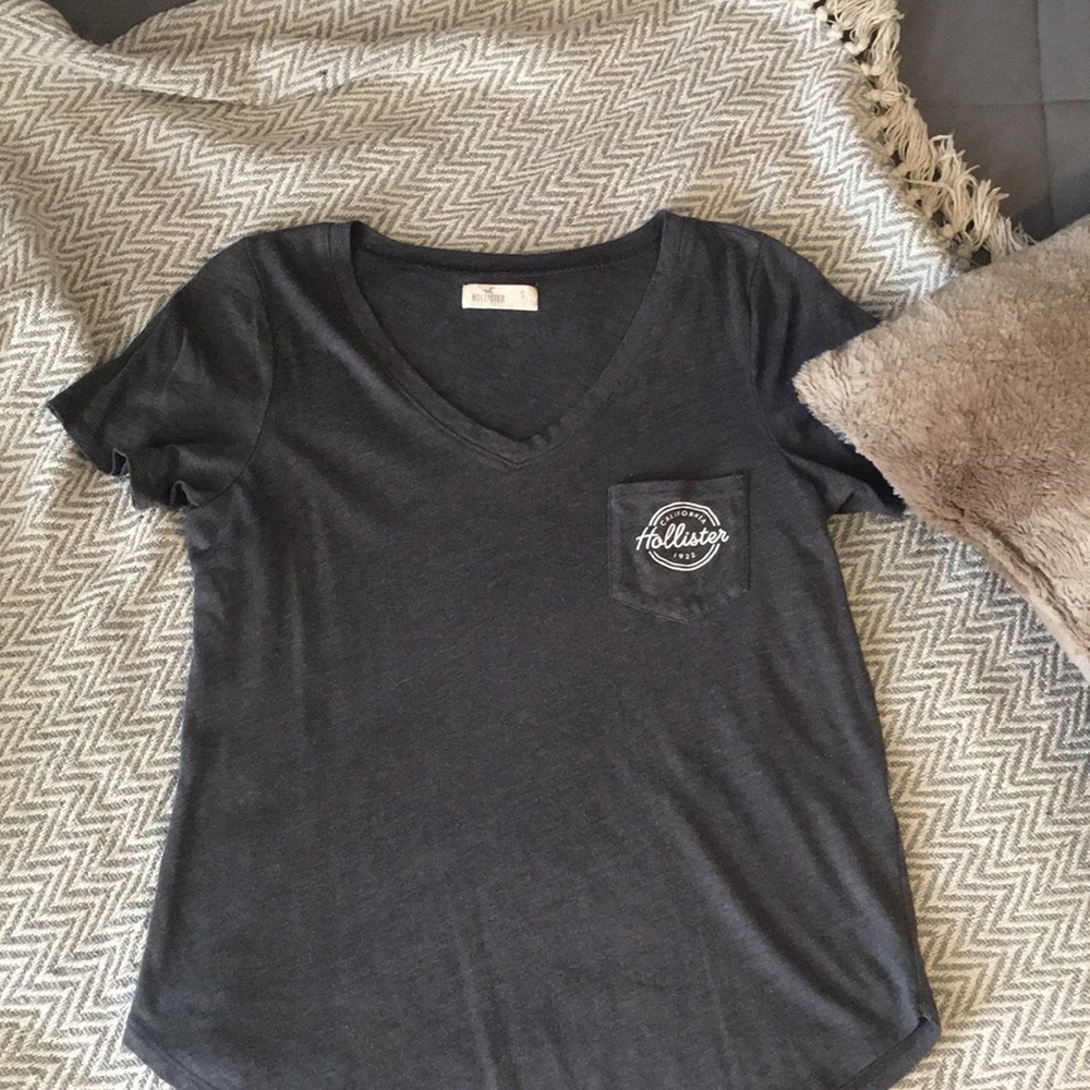 Hollister Grey Tee